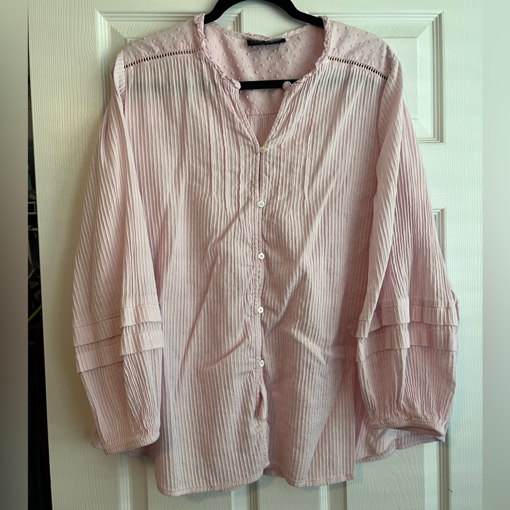 Lane Bryant Light Pink Textured Button Up Top